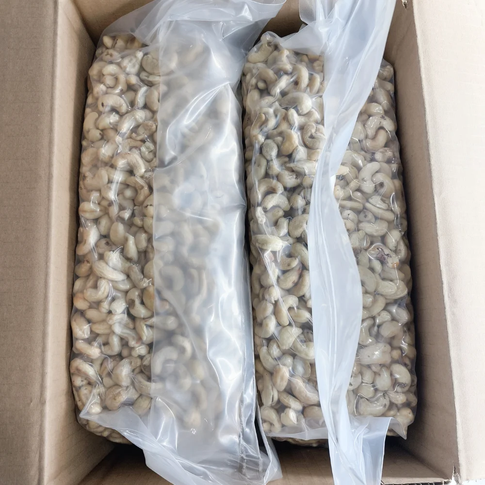 Factory Directly Cashew Nuts Cashew Nuts W320 Cashew WS1, LBW, SK1, LP2, BB1 With Custom Packaging
