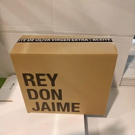 Превосходное испанское оливковое масло холодного отжима премиум класса 1 л ПЭТ бутылка ручной уборки натурального происхождения из Испании