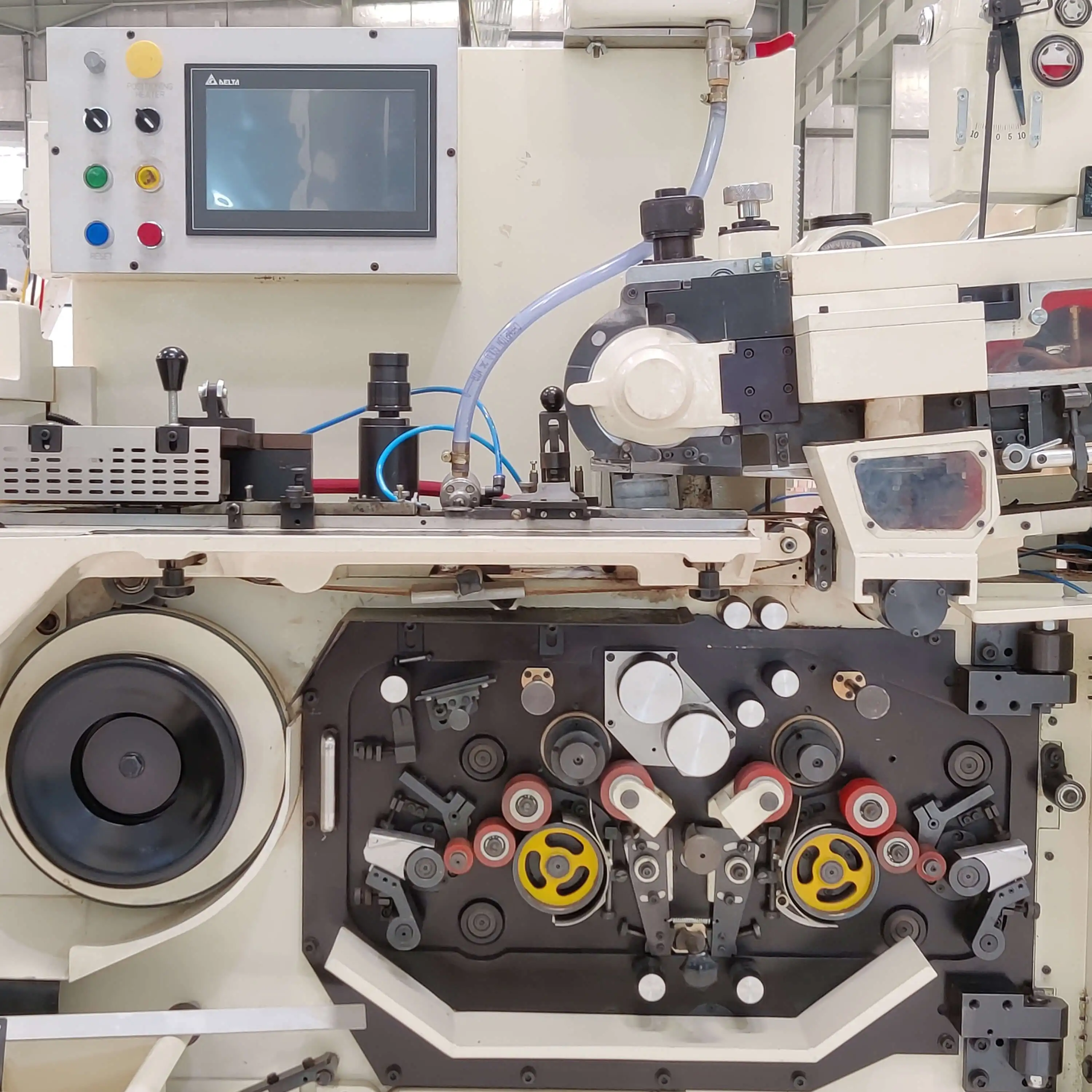 Automatic Cigarette Making Machine with High Speed Manufacturing Capabilities