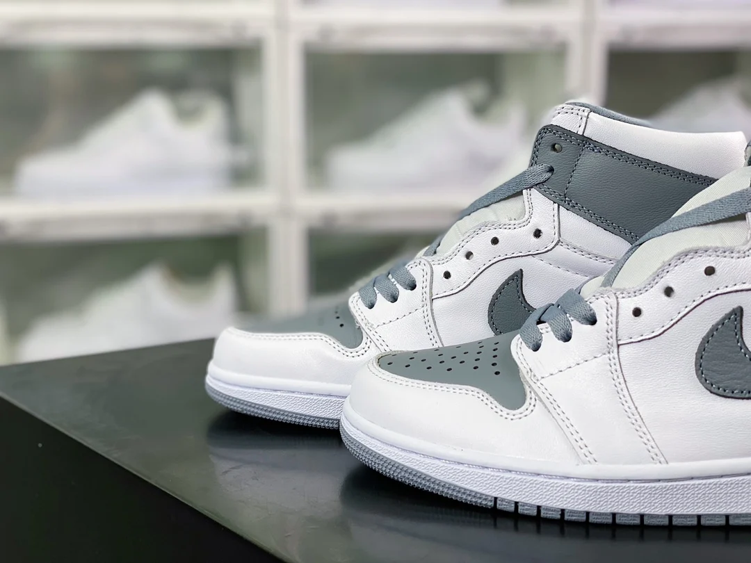 2022 Nike Air Jordan 1 Retro High OG Stealth Cushion Sport Outdoor Sneakers Athletic Designer Footwear Running Pack Shoes