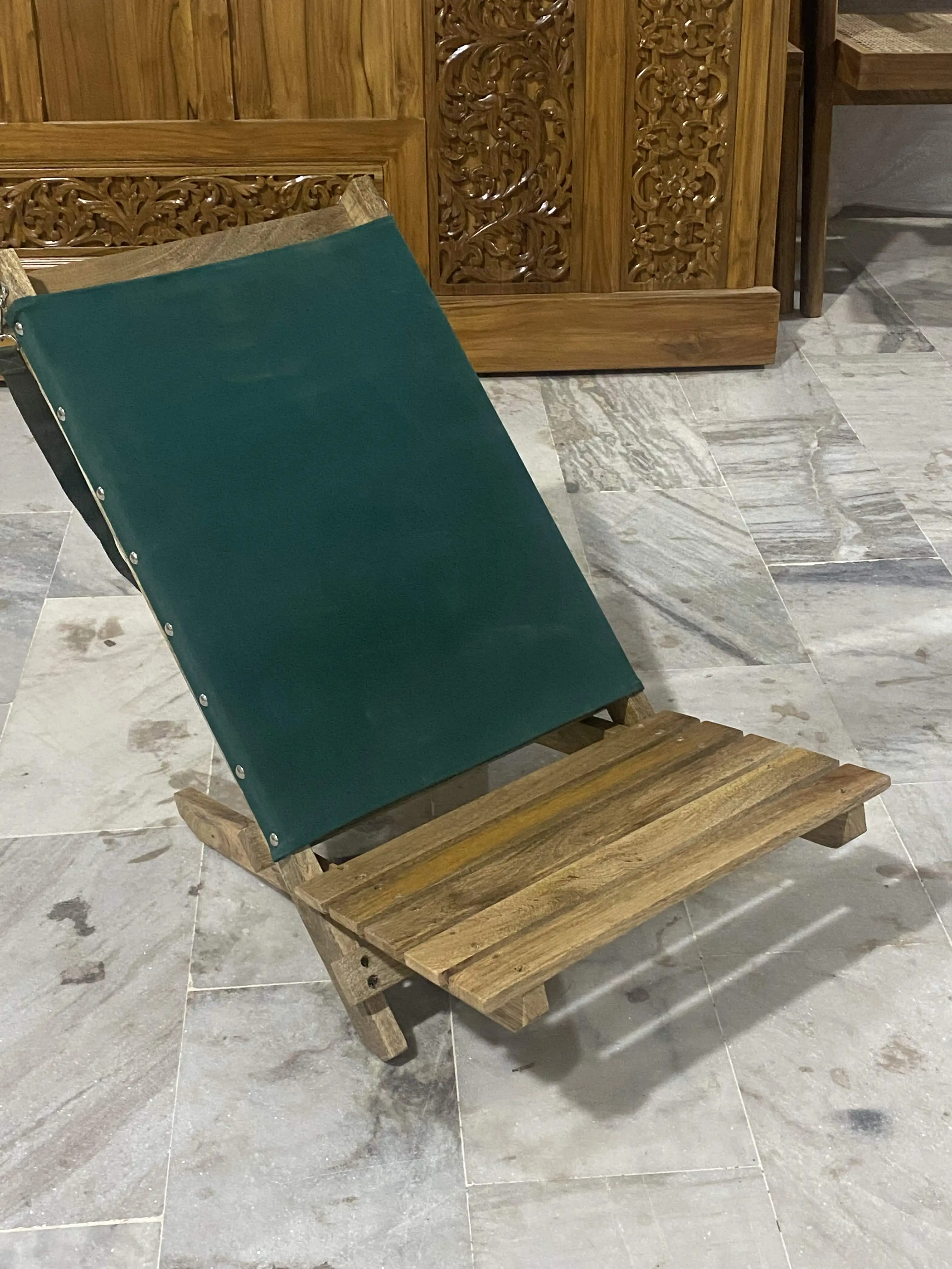 Hot Selling Modern Luxury Vintage Wooden Chair High Quality Teak Oak Wood Beach Chair for Living Room Outdoor Relaxing Furniture