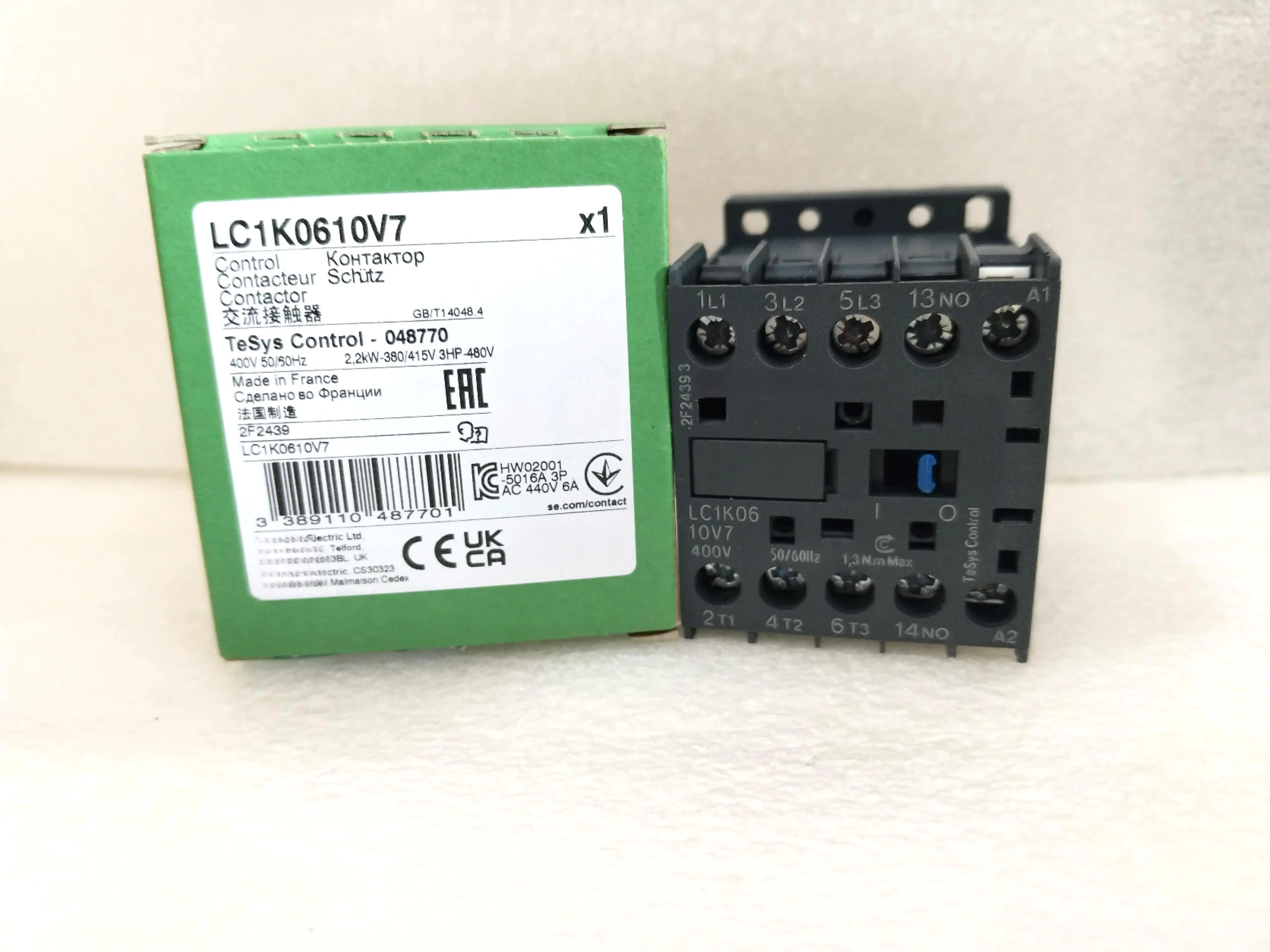 New Original in stock LC1K0610V7 TeSys K three-pole contactor 6A 400V 50/60Hz screw clamping connection mode