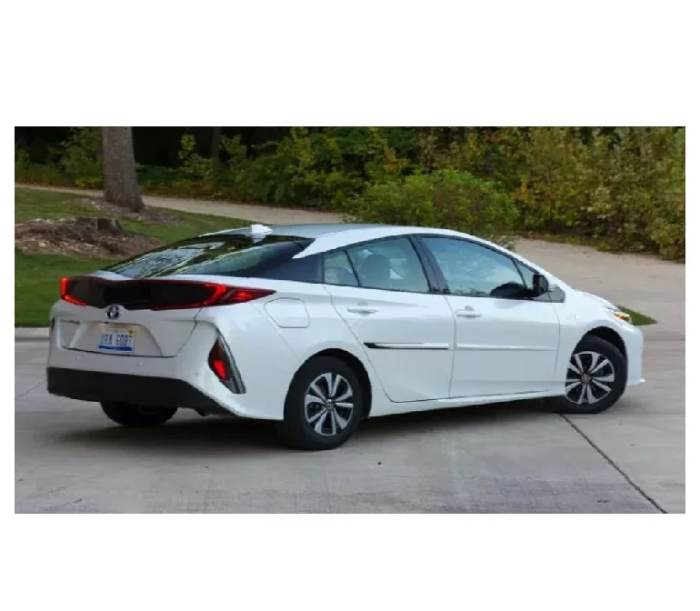 Toyota Prius продается по низкой цене и в отличном состоянии идеально подходит для экологически чистых поездок на работу ежедневного использования