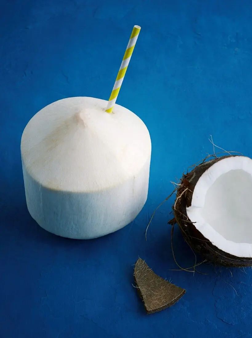 Coconut Water NAM HOM from Thailand Trimmed Young Green PREMIUM Diamond Tropical OEM Sweet Style Thai Good Packing Pulp Pcs