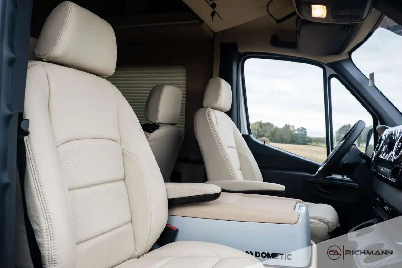 2019 Sprinter bus VIP