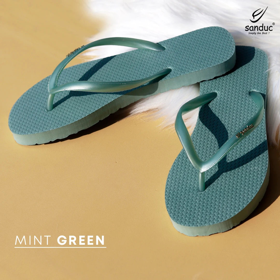 Women Summer Beach Rubber Simple Plain Comfortable Flip-flops for casual indoor outdoor