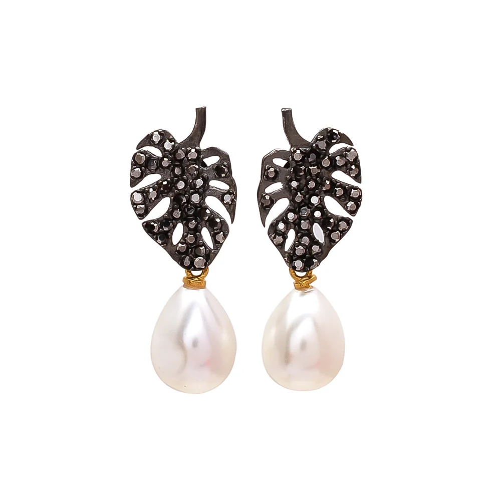 Explore Latest Exclusive Gemstone Pearl Drop Design Trendy Gold Plated Brass Drop Earrings