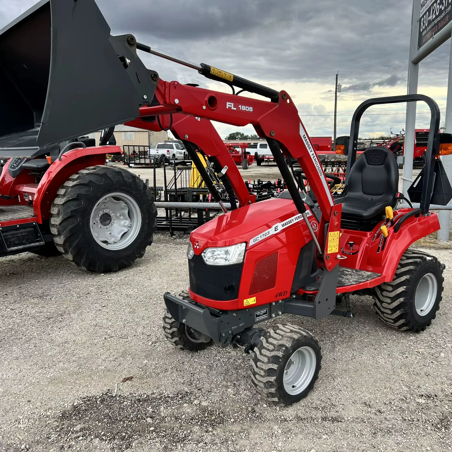 Дешевые 40hp GC1723 Massey feguson мини-трактор 4WD б/у сельскохозяйственное оборудование для продажи