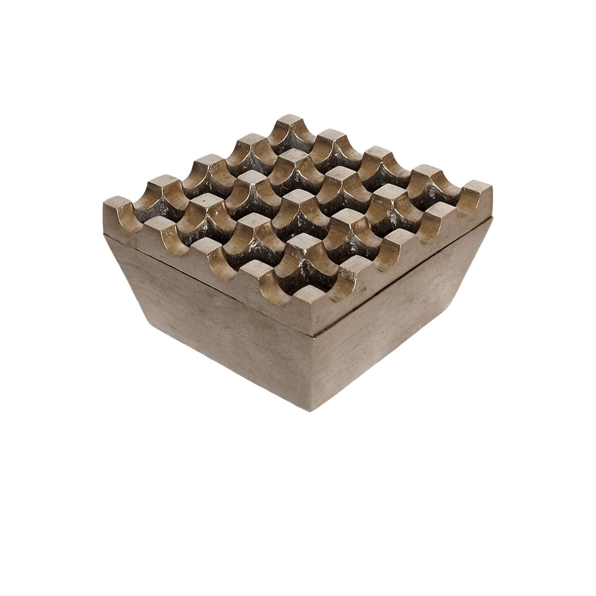 Custom Metal 16 Grid Cigar Cigarette Ashtray Handmade Smoking Ash Tray Table Decor For Home Hotel Bar Restaurant Antique Finish