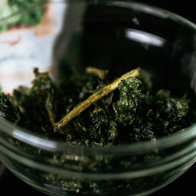 Ready to eat 100% Organic Premium Quality Crispy Kale Product of Thailand Vegetable Snack