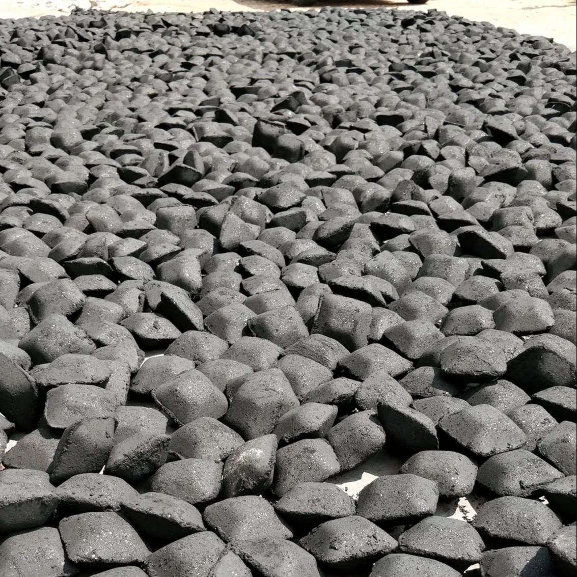 Buy Hookah Charcoal 100% Pure Coconut Shell Charcoal Briquette Coconut Shell Charcoal For Shisha Hookah Smoking Product Sale