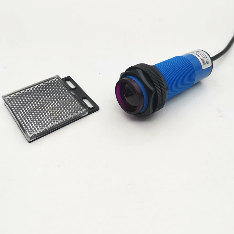 M30 retroreflective type photoelectric sensor AC 2 WIRES NO or NC thinner with mirror reflect switch distance 3m