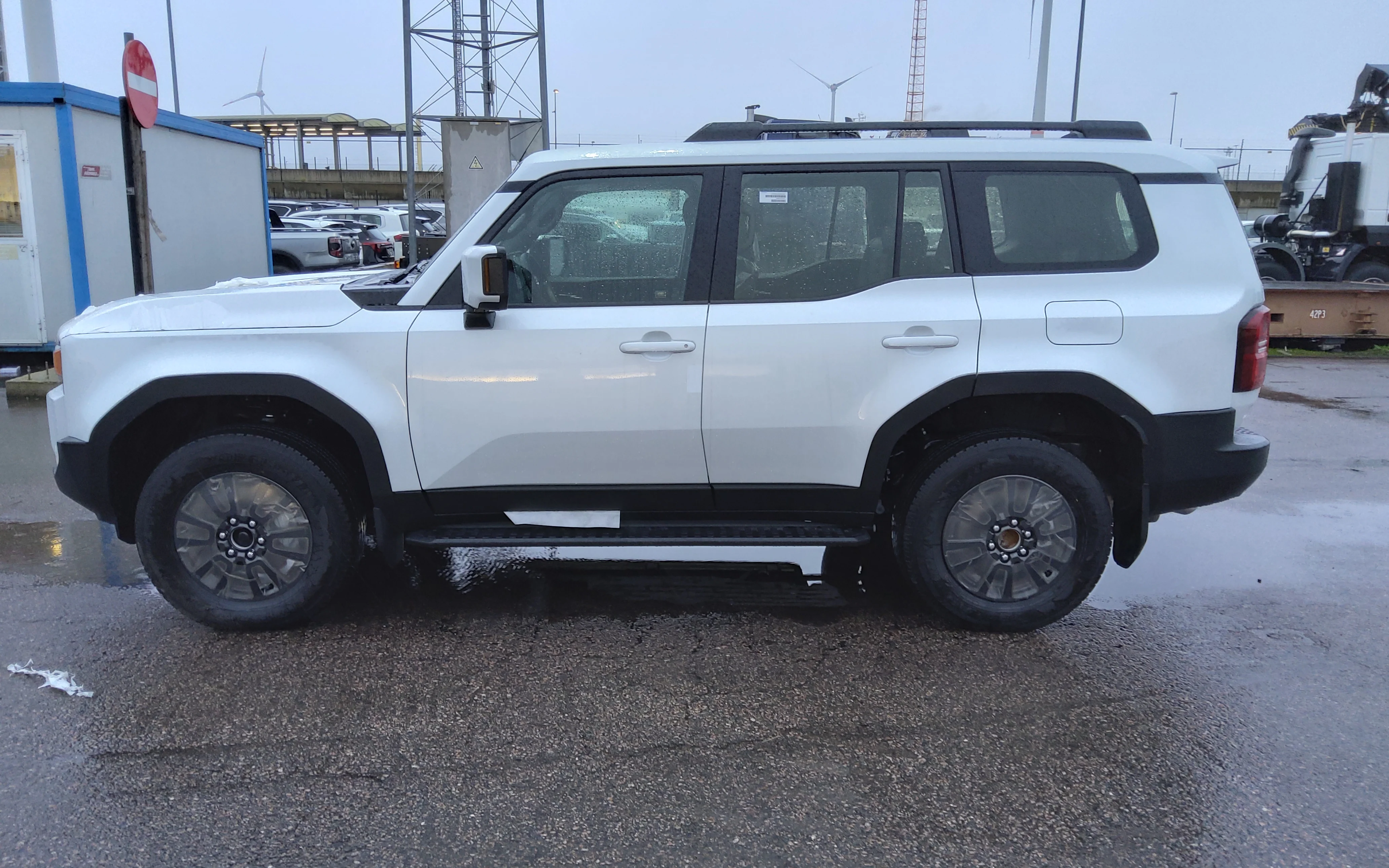 4x4 Toyota Land Cruiser P 250 TX Абсолютно Новый 2 7 л бензиновый автоматический 7-местный привод AWD Задняя Кожа никогда не регистрировалась 3260