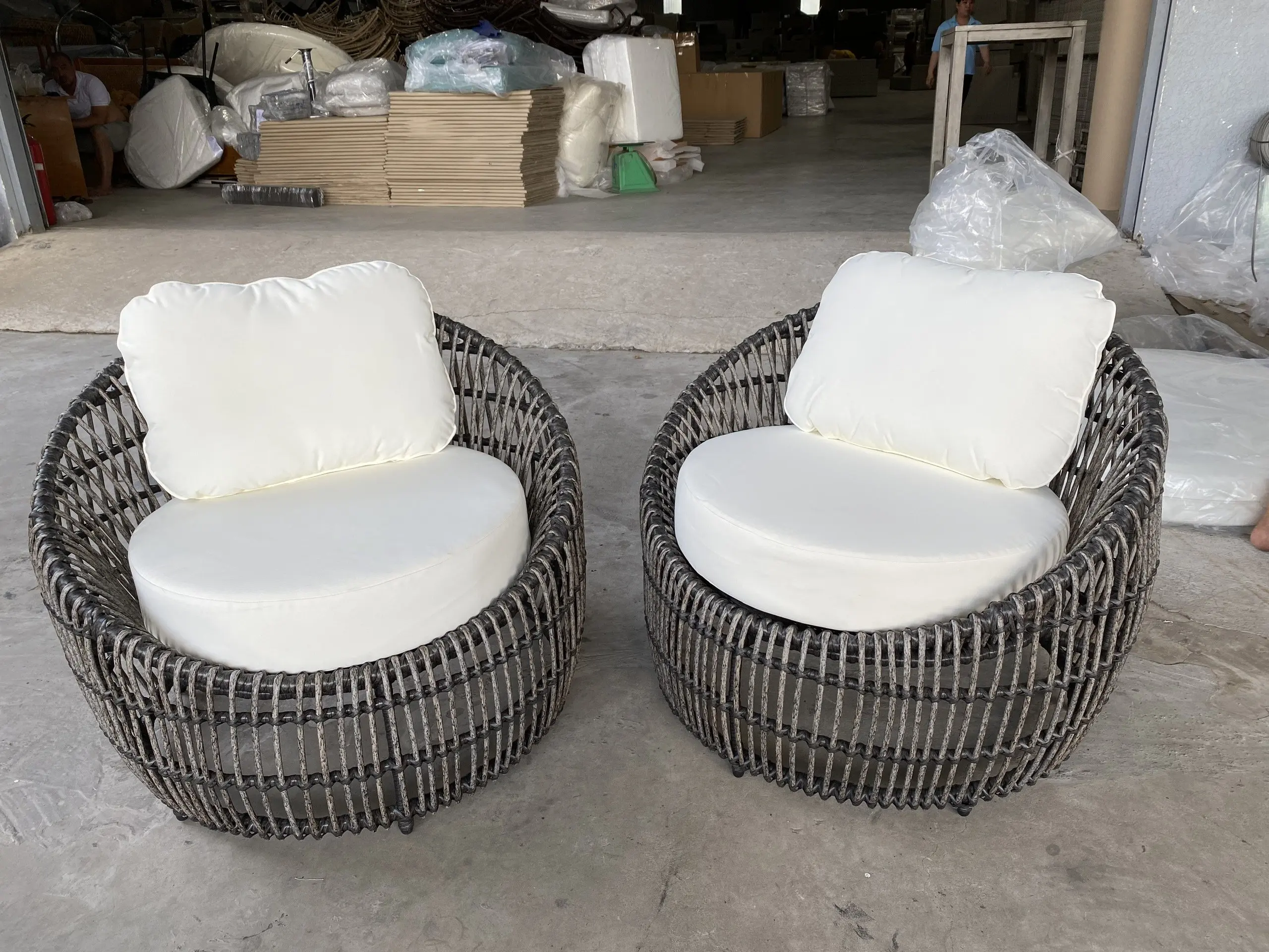 Garden Furniture Outdoor  Wicker Garden Outdoor Rattan Wicker Single Sofa Black Waterproof Cushion with zipper made in Vietnam