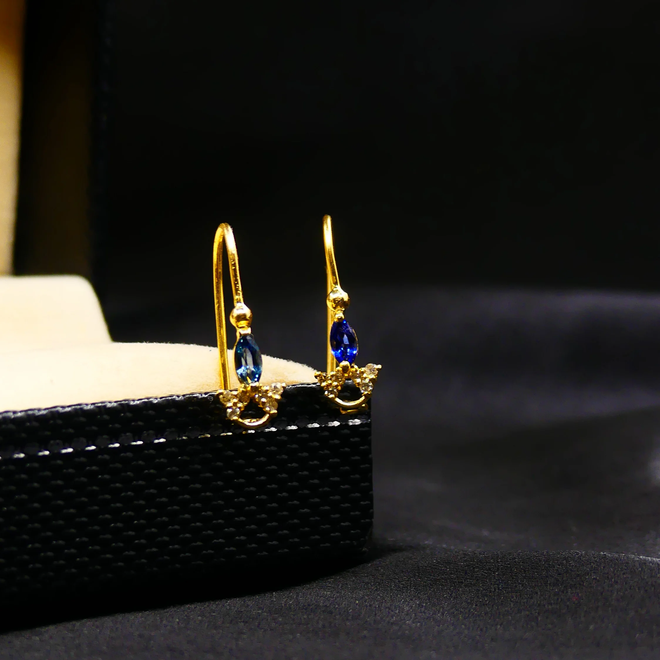 Fashion 14K Gold Diamond Wholesale Indian Gold Party Wear Handmade Minimal Earring Jewelry Women Blue Sapphire Gemstone Earrings