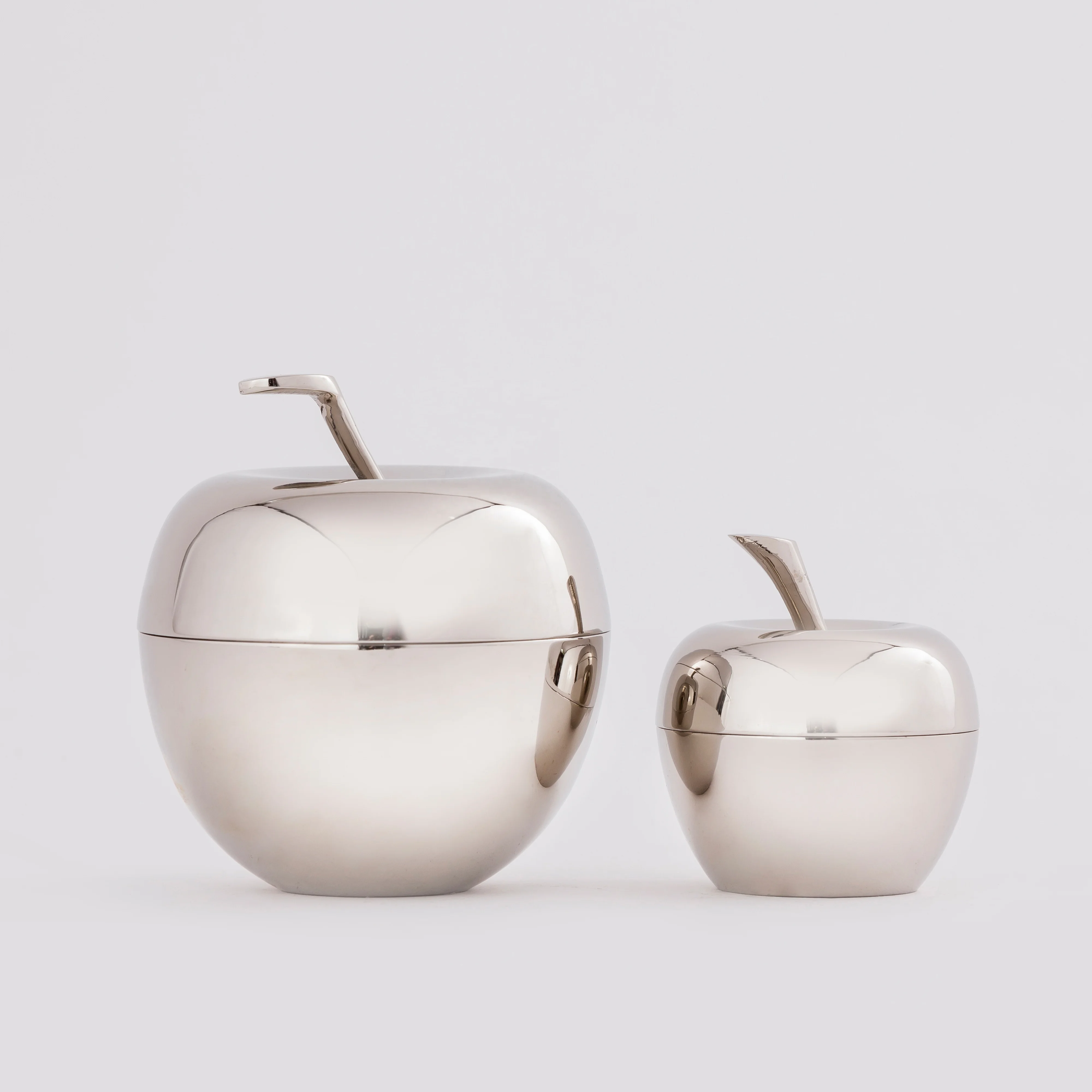 High Quality Best Selling Metallic Candle Wax Filled Container for Home and Decoration