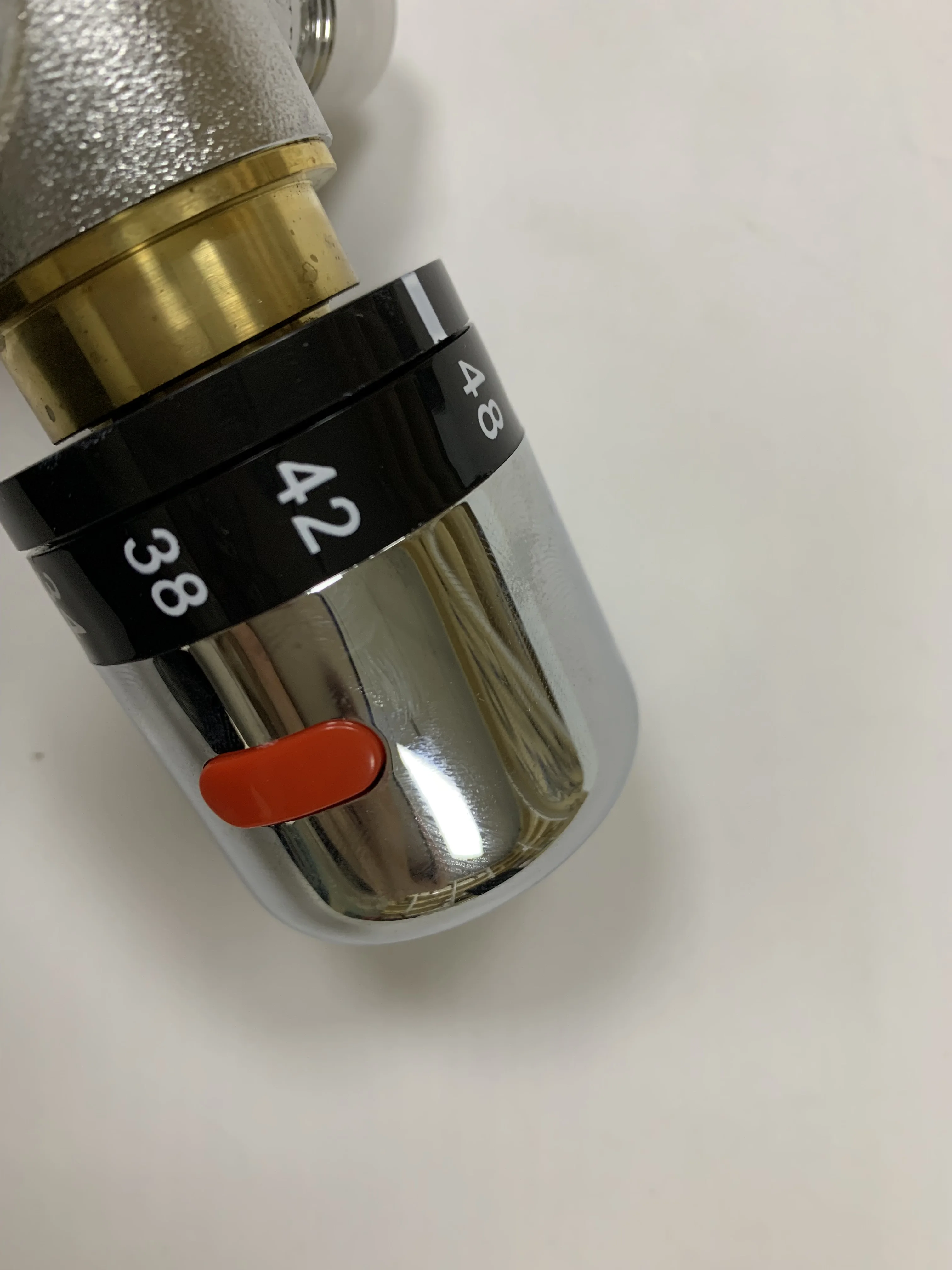 Brass Ball Valve Straight with Swivel Nut for Water Meter Thermostatic Valve