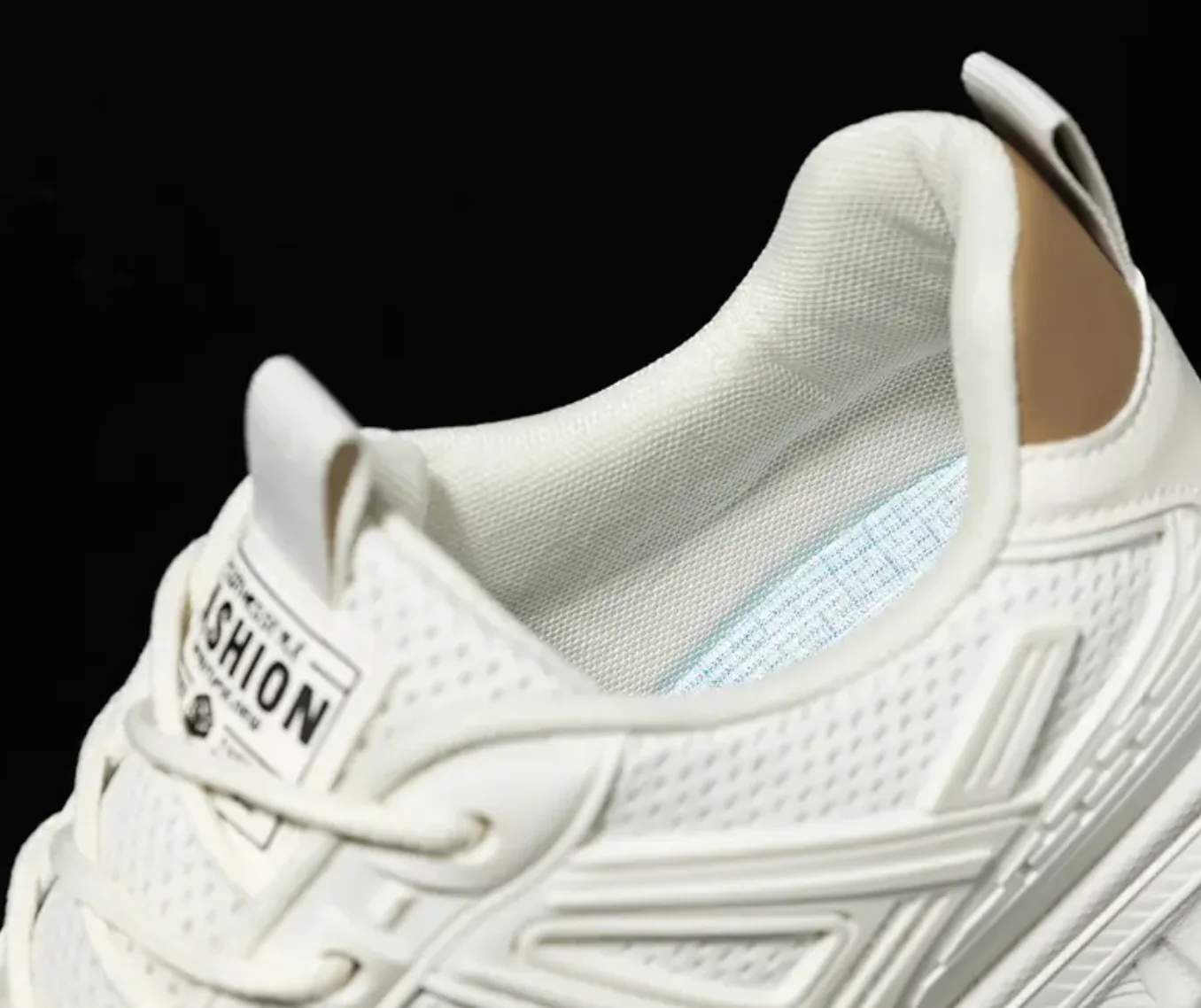 Оптовые кроссовки 2024 года модные повседневные кеды для мужчин и женщин бега на улице