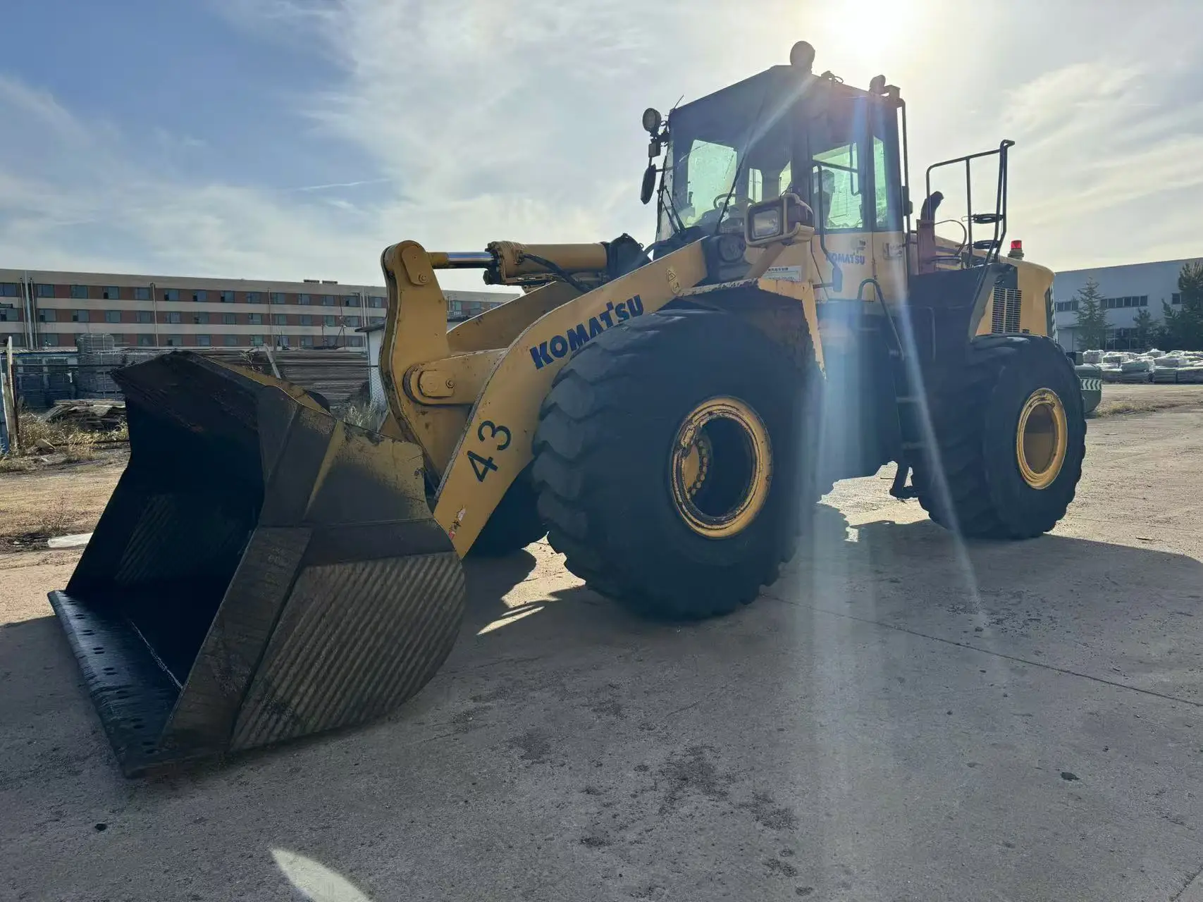 Используемый WA470-6 Komatsu оригинальный цвет и двигатель из Японии 2012 модель WA470 по хорошей цене для продажи отличное состояние машины