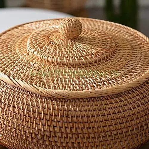 Round Rattan Boxes with Lid Hand-Woven Multi-Purpose Wicker Tray 8.5 Inch Picnic Food Bread Table Storage Basket