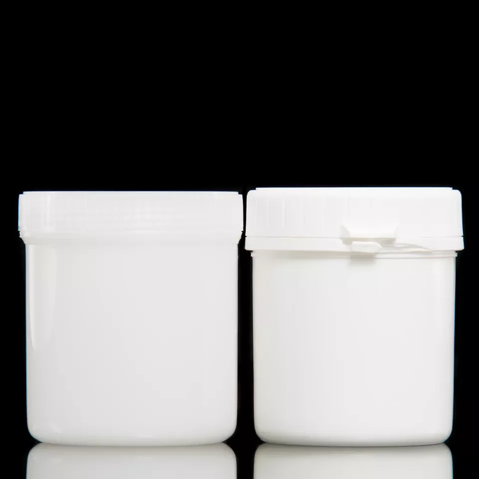 Пластиковая банка для экологически чистых красок