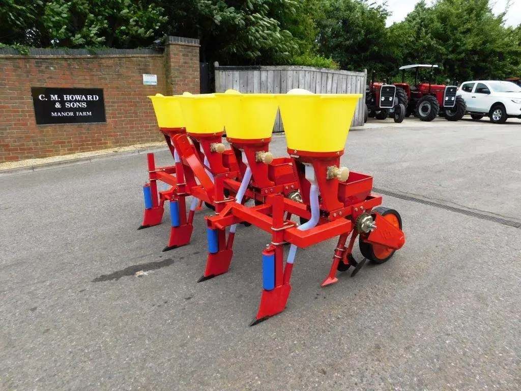 Air-suction vacuum pneumatic corn maize soybean seed planter seeder tractor precision corn planter 4/6 row with fertilizer price