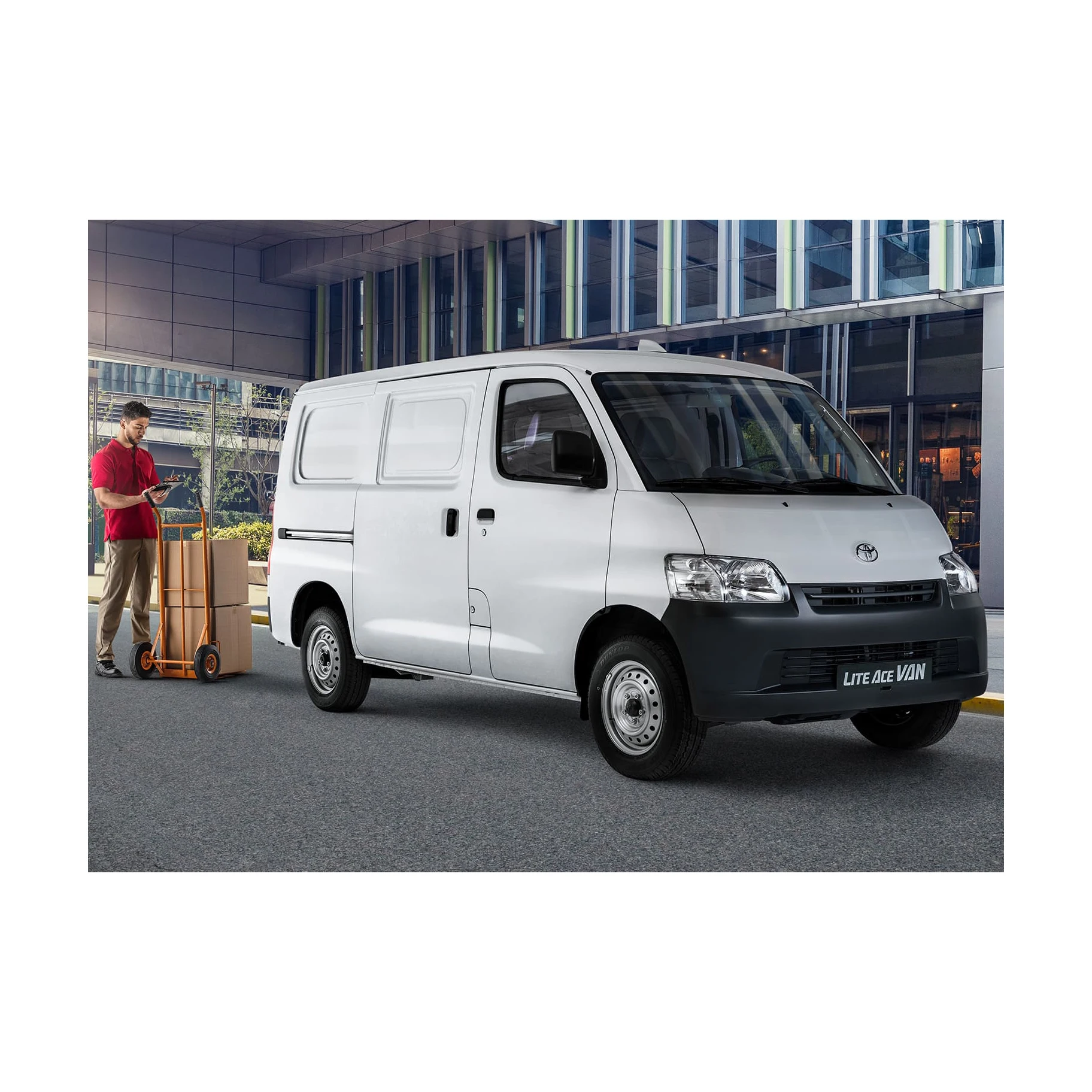 Универсальный Toyota LiteAce предназначен для коммерческого использования с просторным интерьером и грузоподъемностью