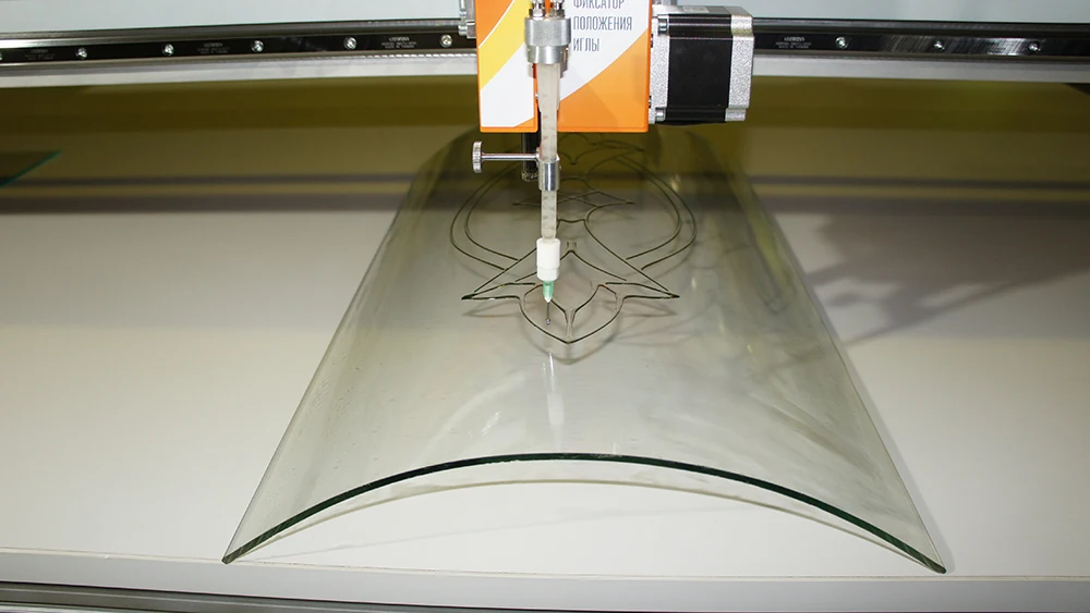 Stained Dragonfly Glass Machinery Equipment with Glass and Firm Cutting Function Machine for Production of Stained Glass