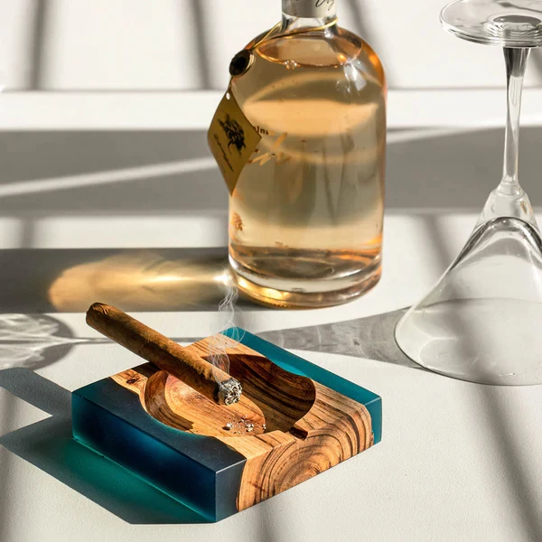 High on Demand Customizable Resin & Acacia Wood Ashtray Perfect for Outdoor Lounges and Bars for Sale