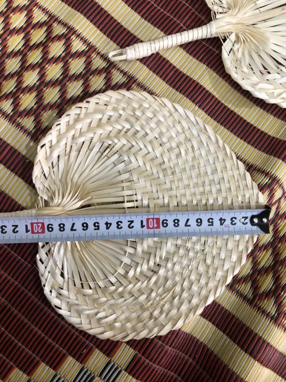 VietNam Wholesale Custom Product Heart Shaped Bamboo Hand Fan For Wedding