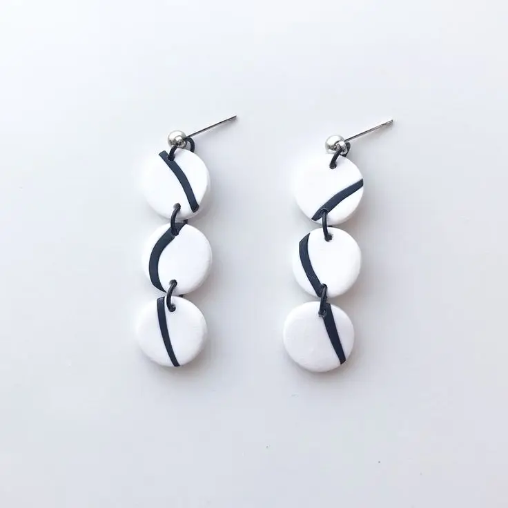 Korean oval hollow Resin Earrings female holiday style retro personality all-match earrings