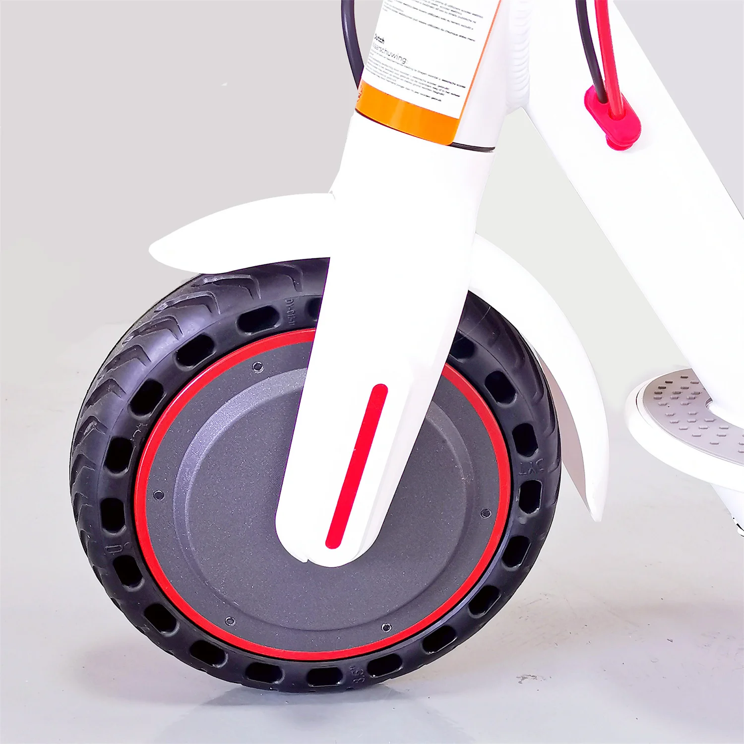 Emoko dropshipping e Scooters 10.4AH battery 8.5 inch MAX speed 30km Pro 350w honeycomb tyre APP Adult Kick e-steps