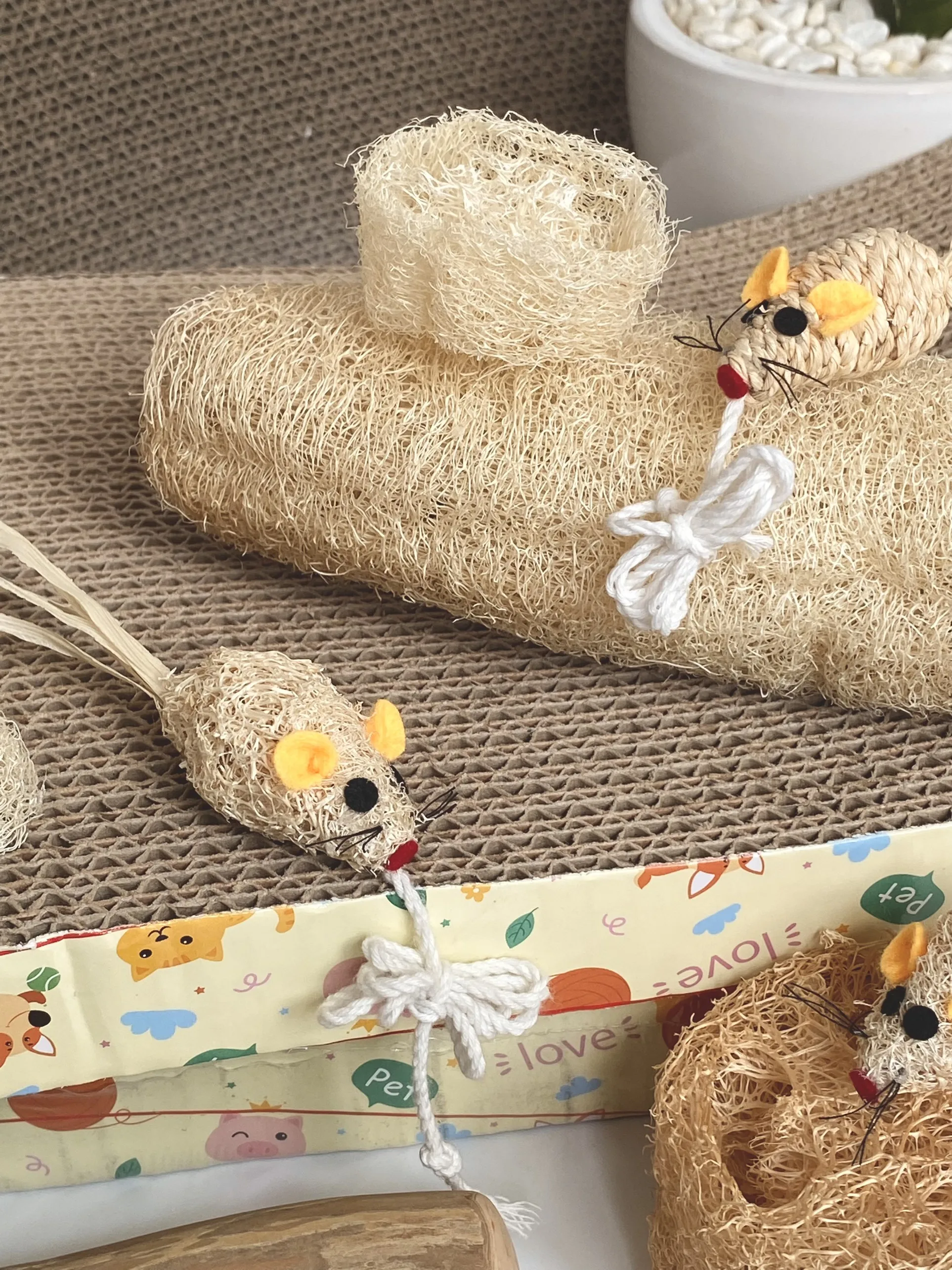 Hot Sale 2022!!! Natural Loofah Cat toys Made Of High Quality In Vietnam 100% Natural