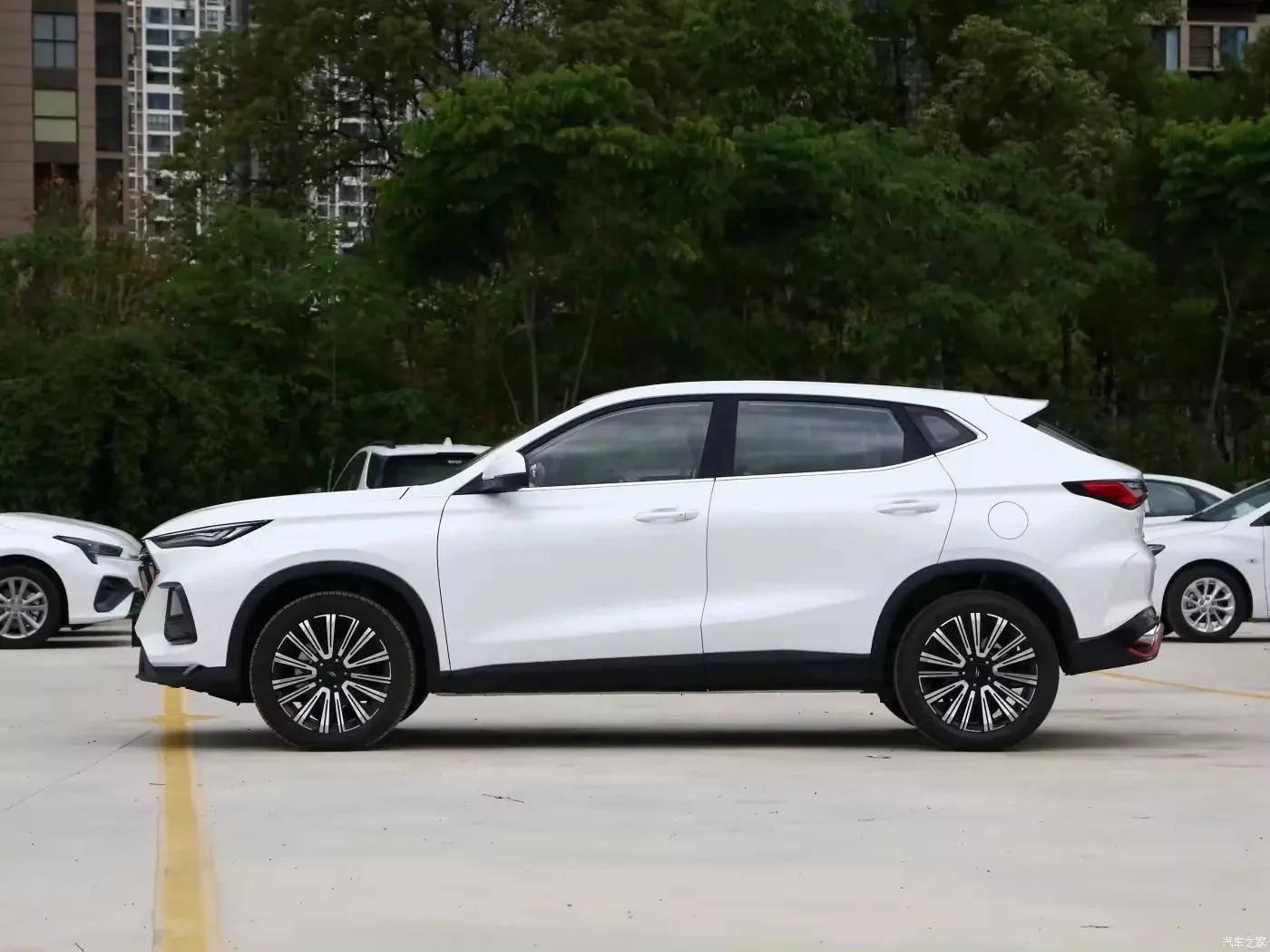 Лидер продаж в Китае 2023 Changan Auchan X5 1 5 T премиум-класса бензиновый автомобиль компактный внедорожник