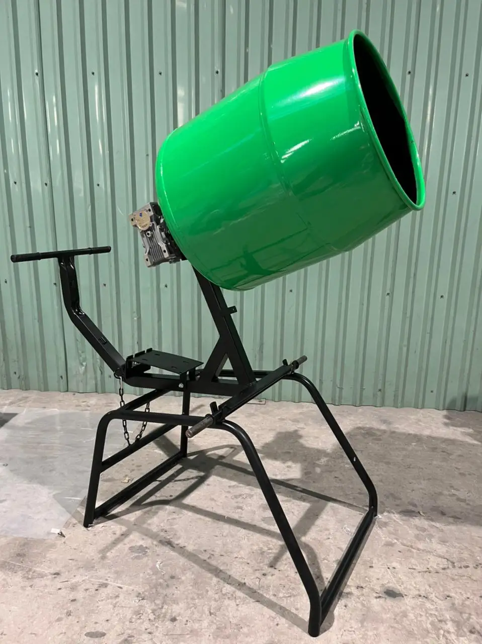 HIGH QUALITY Light Portable OEM Cement Mixer Machine Gas Powered Cement Mixer Pinion Gear