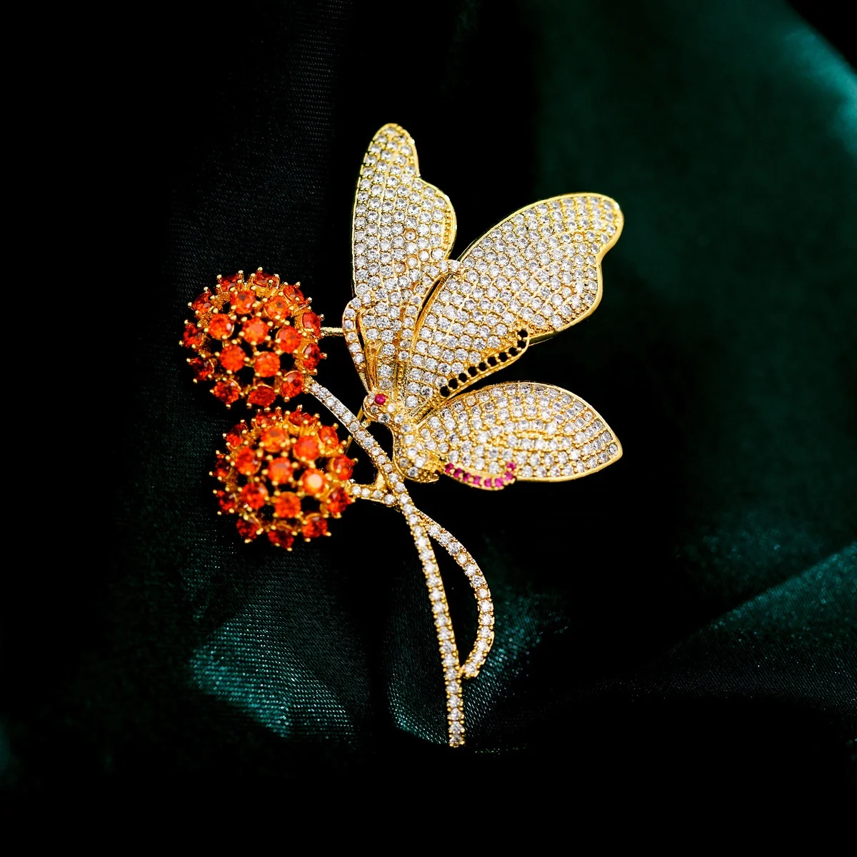 Diamond insert metal badge simulation new design lapel pin factory custom enamel pin