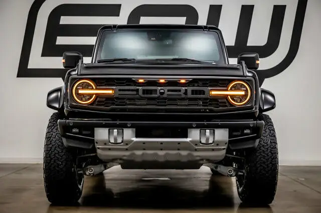 2024 Ford Bronco SUV б/у 4WD с панорамным видом на люк кожаная коробка передач левое рулевое управление размерный автобус
