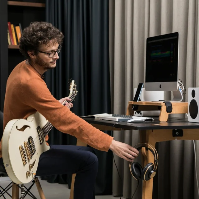 Best quality Home and office furniture ecological products executive office desk in Birch plywood and valchromat mdf for office