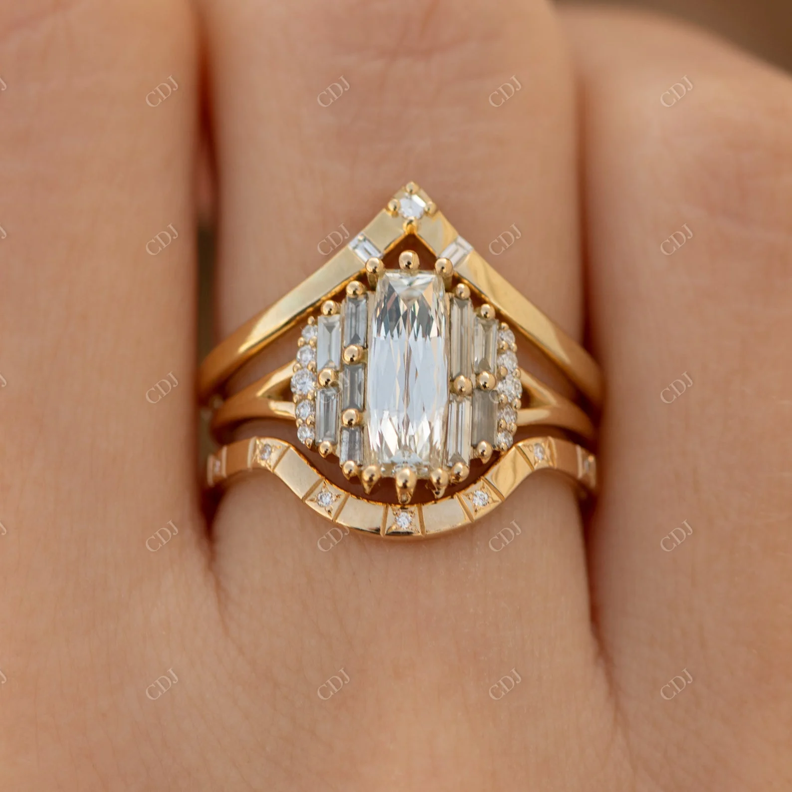 New Sale 2023 Trendy Golden Lasso Wedding Band Real Diamond Wedding Ring Wholesale Stackable Band Rings Wholesale Jewelry