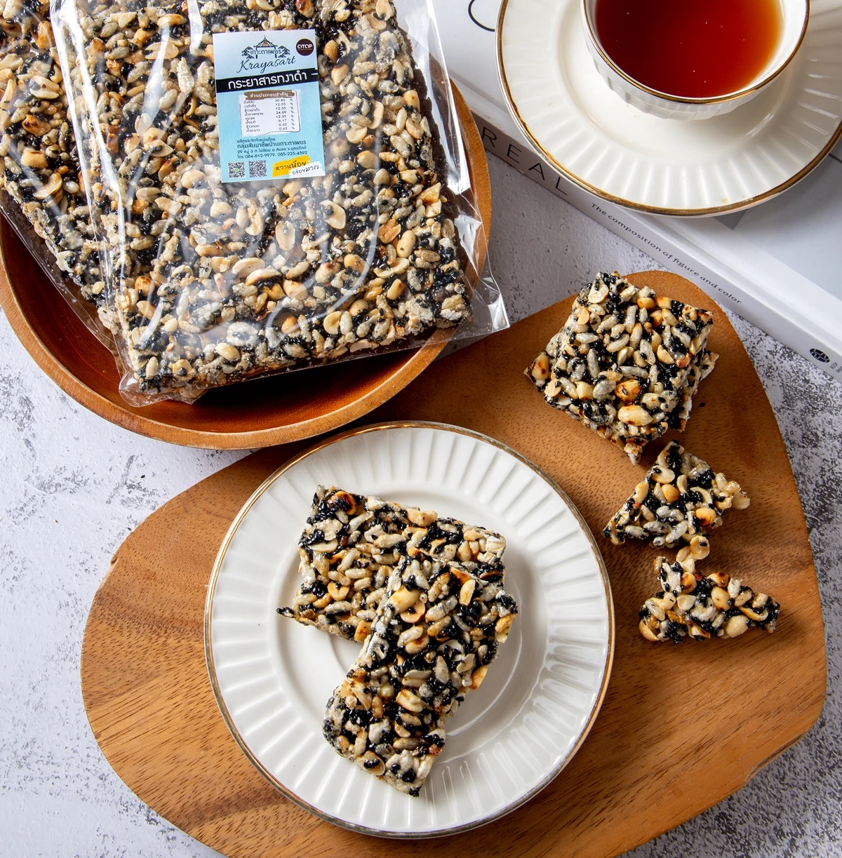 Krayasart Black Sesame puffed rice 150g Thailand Traditional Grain Snacks Sweet Crunchy Feature Premium Quality for Export