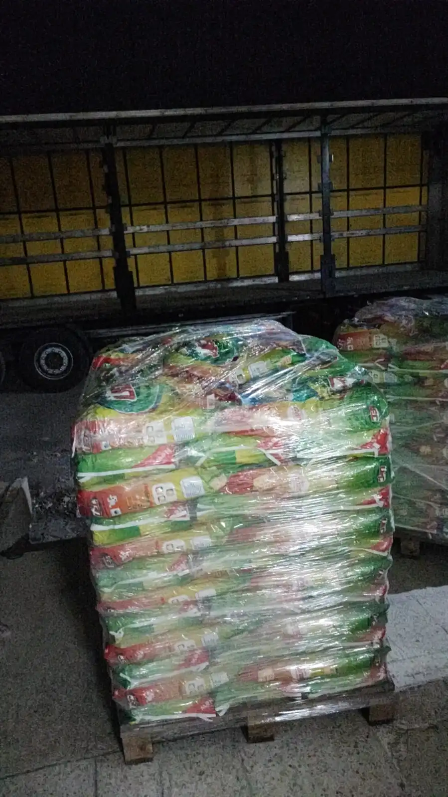 2 Different Kinds Laundry Detergent Powder 9 Kg x 1  With Best Price and High Quality From Turkey