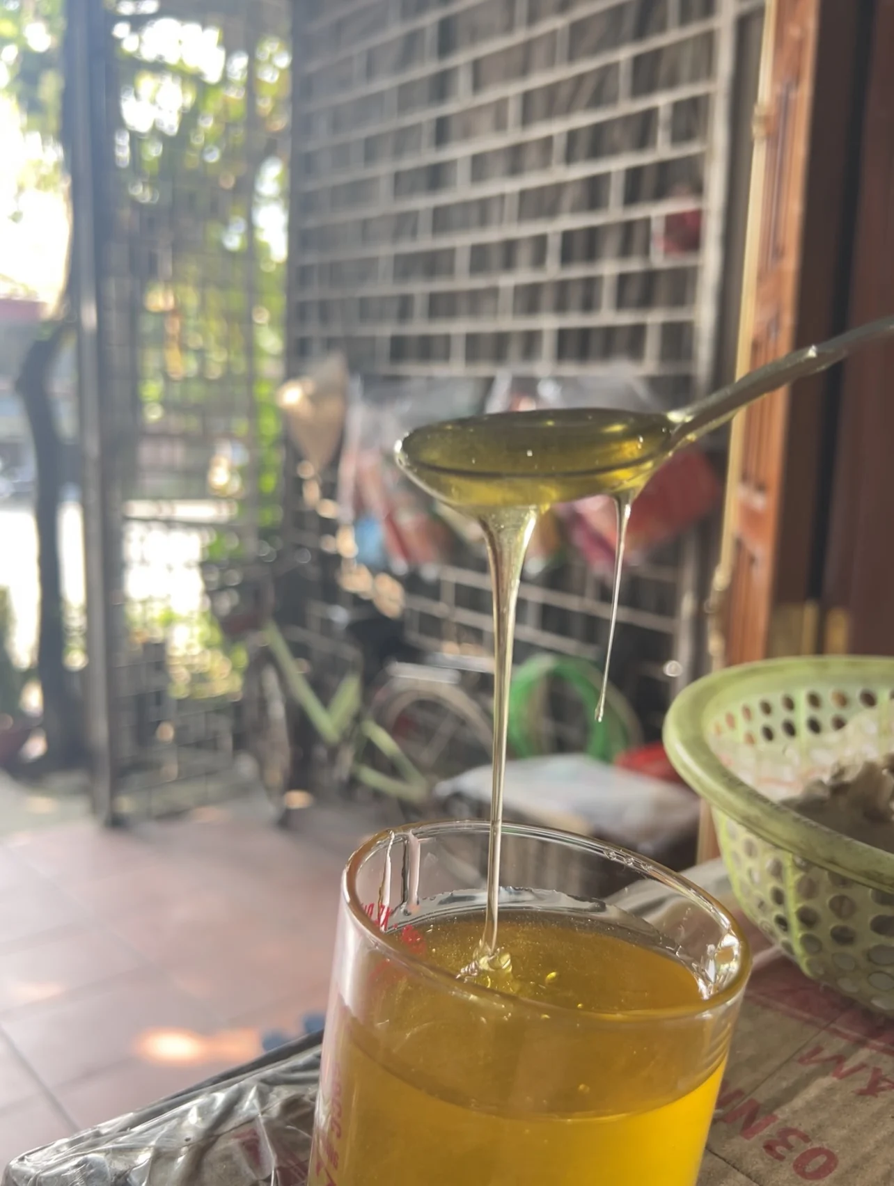 OEM/ODM Support Quality Best Low MOQ Price Reasonable Package natural bee honey Mint Honey From Vietnam