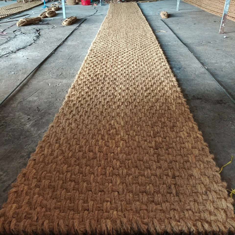 New Arrival 2023 Best quality Coconut plain coir mat from Vietnam for outdoor paving Size 1.0*10m , thickness 35mm 100% natural
