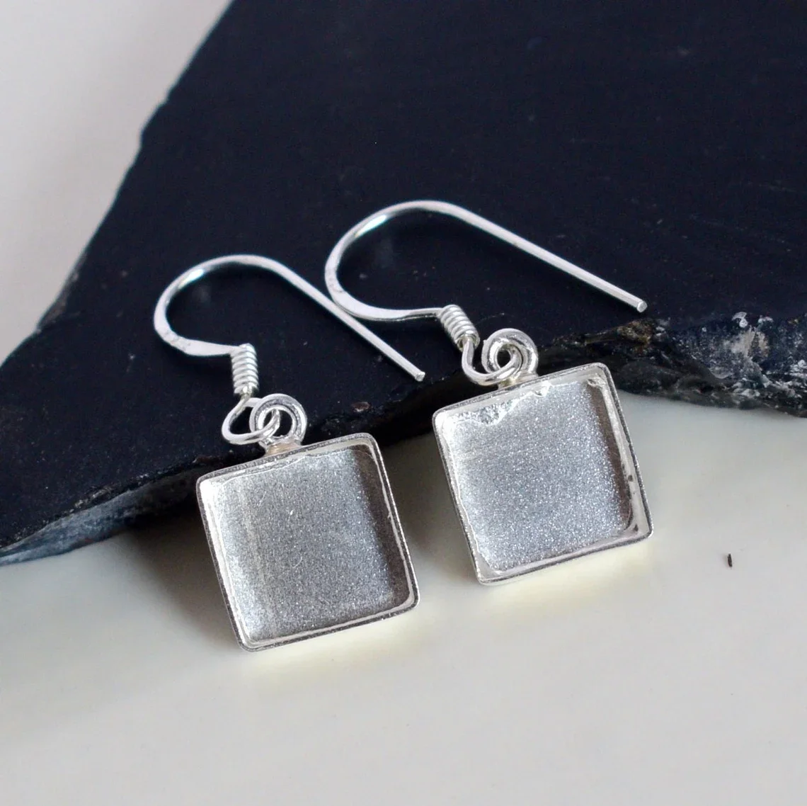 Finding Supplier 925 Sterling Silver Square Collet Mounting Bezel Dangle Earring DIY Collet Metal Casting For Earring Settings