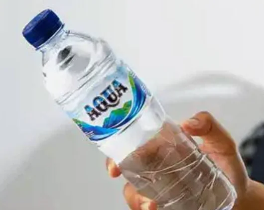 AQUA Water 24 bottles x 600 ml Ready to Drink mineral drinking plastic bottle minuman air kemasan botol