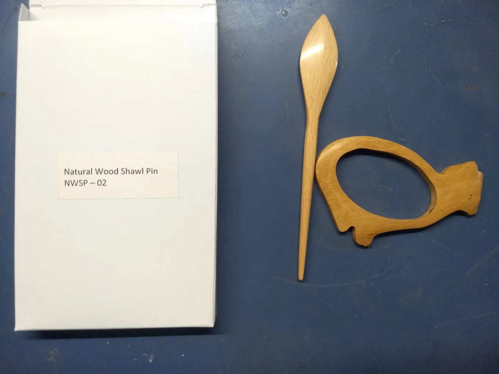 Handmade colorful shawl pins in assorted Size Wooden Shawl Pin for scarf closure Knitting Accessories at Wholesale Prices