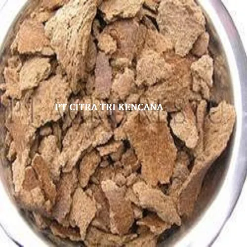 ANIMAL FEEDS MELASSE FOR  LIVESTOCK  SUPPLEMENT ANIMAL  FEED  COW SHEEP GOAT  BEST SUPPLIER EXPORTING TO Denn Bien Phu VIETNAM