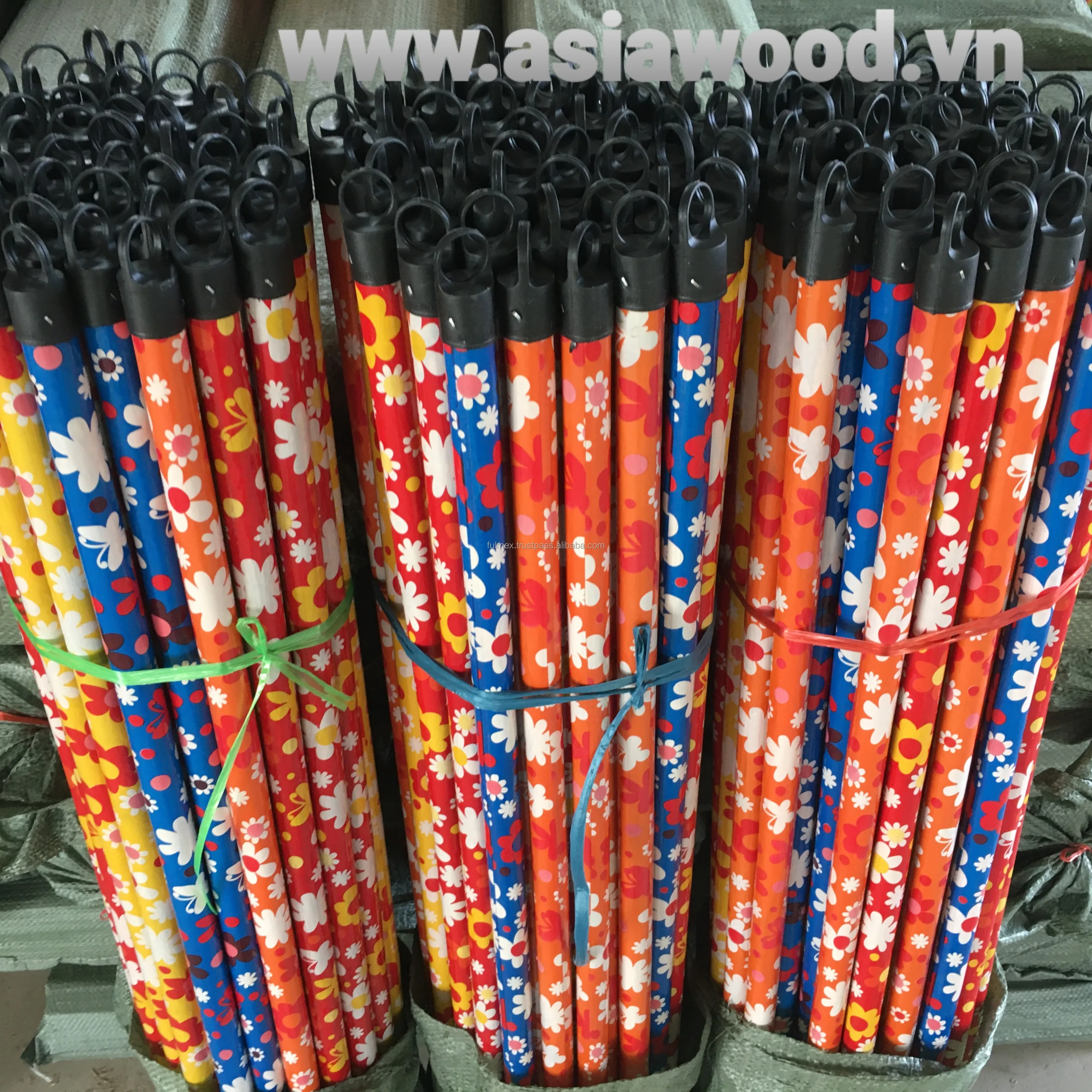 Household Cleaning Tools and Accessories Broom and Dustpan PVD coated  from Vietnam factory cheap 2024