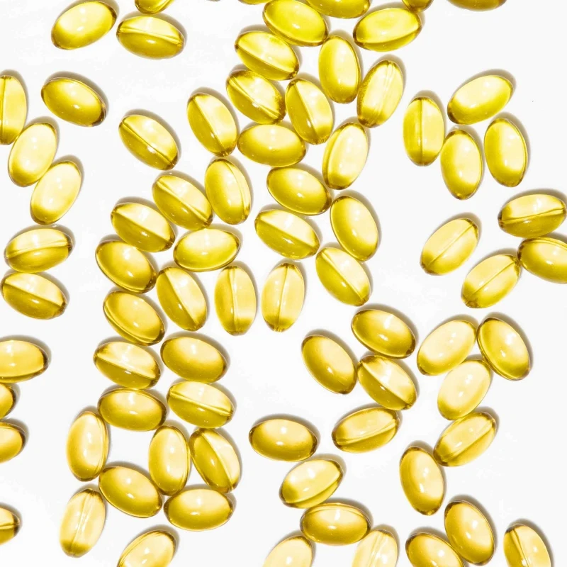 Salmon Oil and Fish Oil Omega 3 Liquid Food Supplement for dog & cat to support Healthy Skin Coat & Joints, Allergy