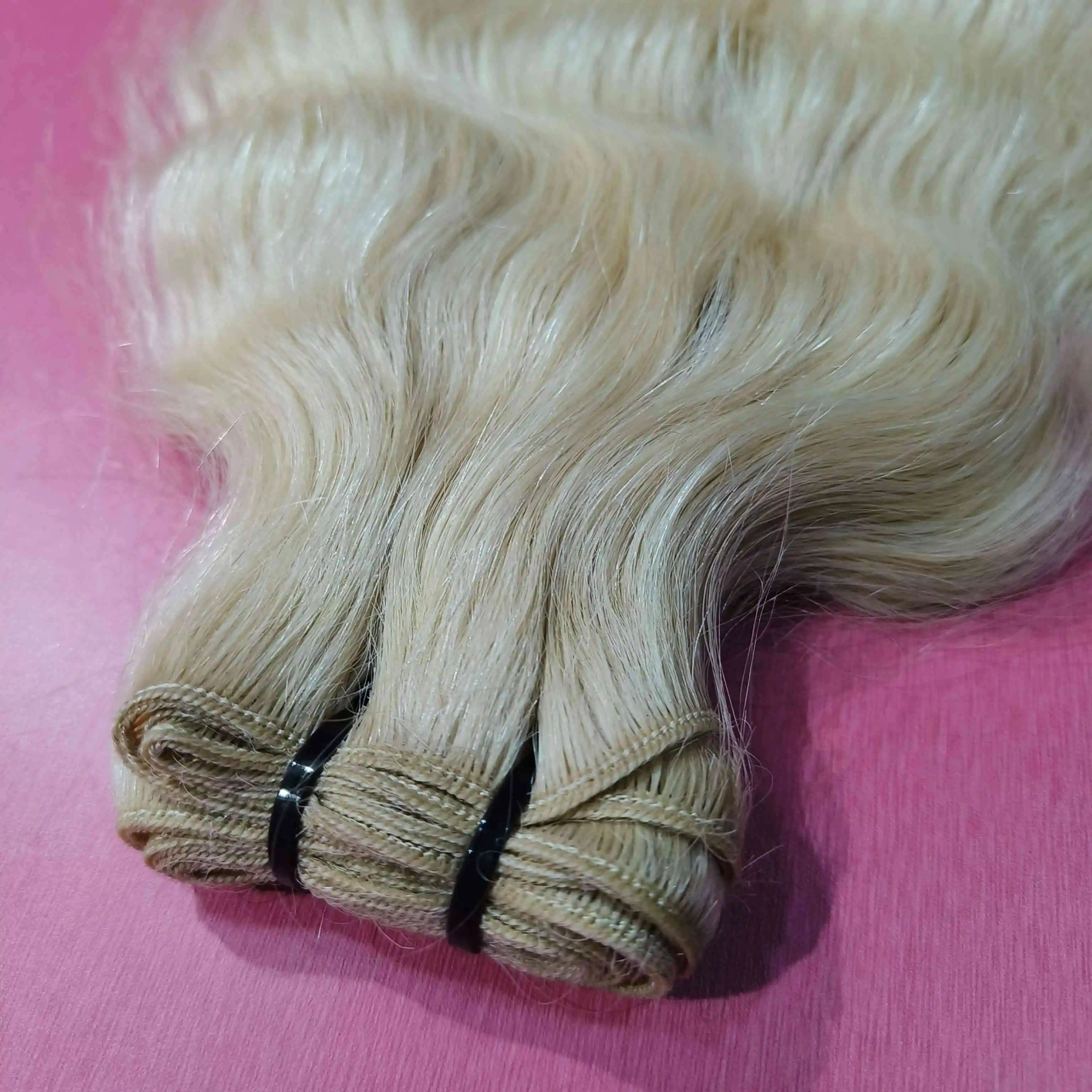 Wholesale Cuticle Aligned 100% Virgin Brazilian Human Hair Extensions 613 Blonde Wavy Curl Style Hair Bundle